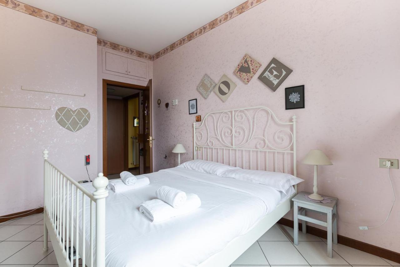 Bnbutler Torelli - Grazioso E Luminoso Bilocale Lejlighed Milano Eksteriør billede